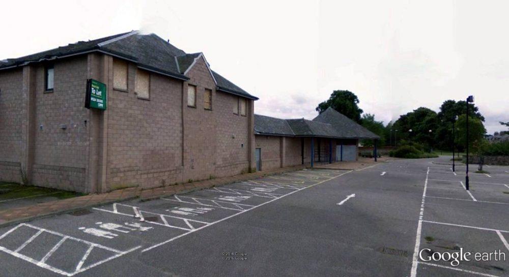Plans to turn former Tesco store into 80 flats.